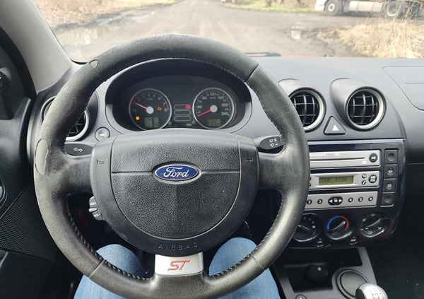 Ford Fiesta cena 6000 przebieg: 232000, rok produkcji 2005 z Katowice małe 56